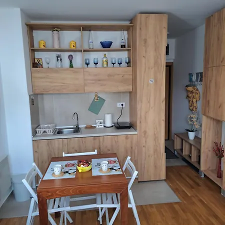 Apartment Apartman 11 *