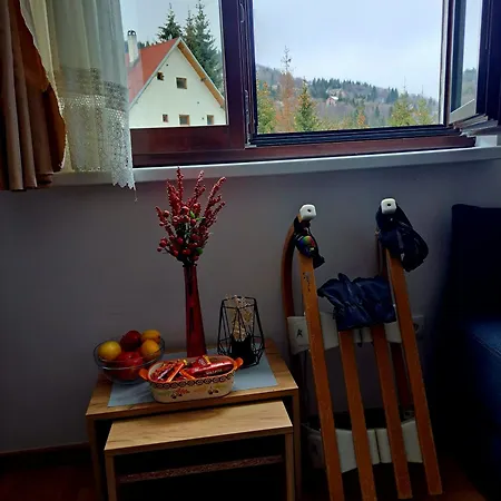 Apartman 11 *